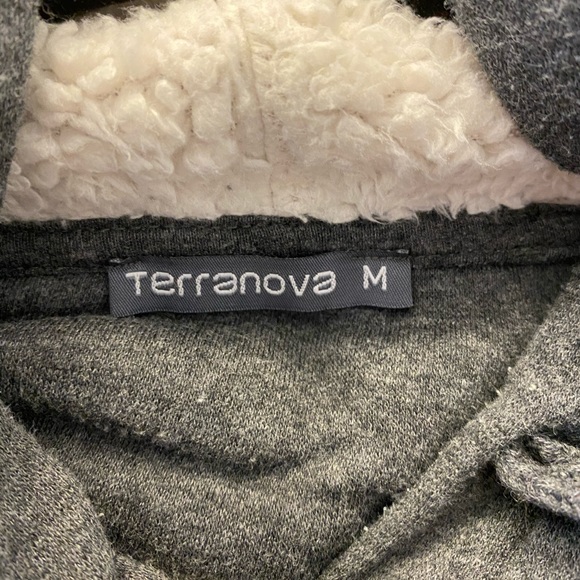 Grey hoodie with cat ears 🐱 - Picture 4 of 5